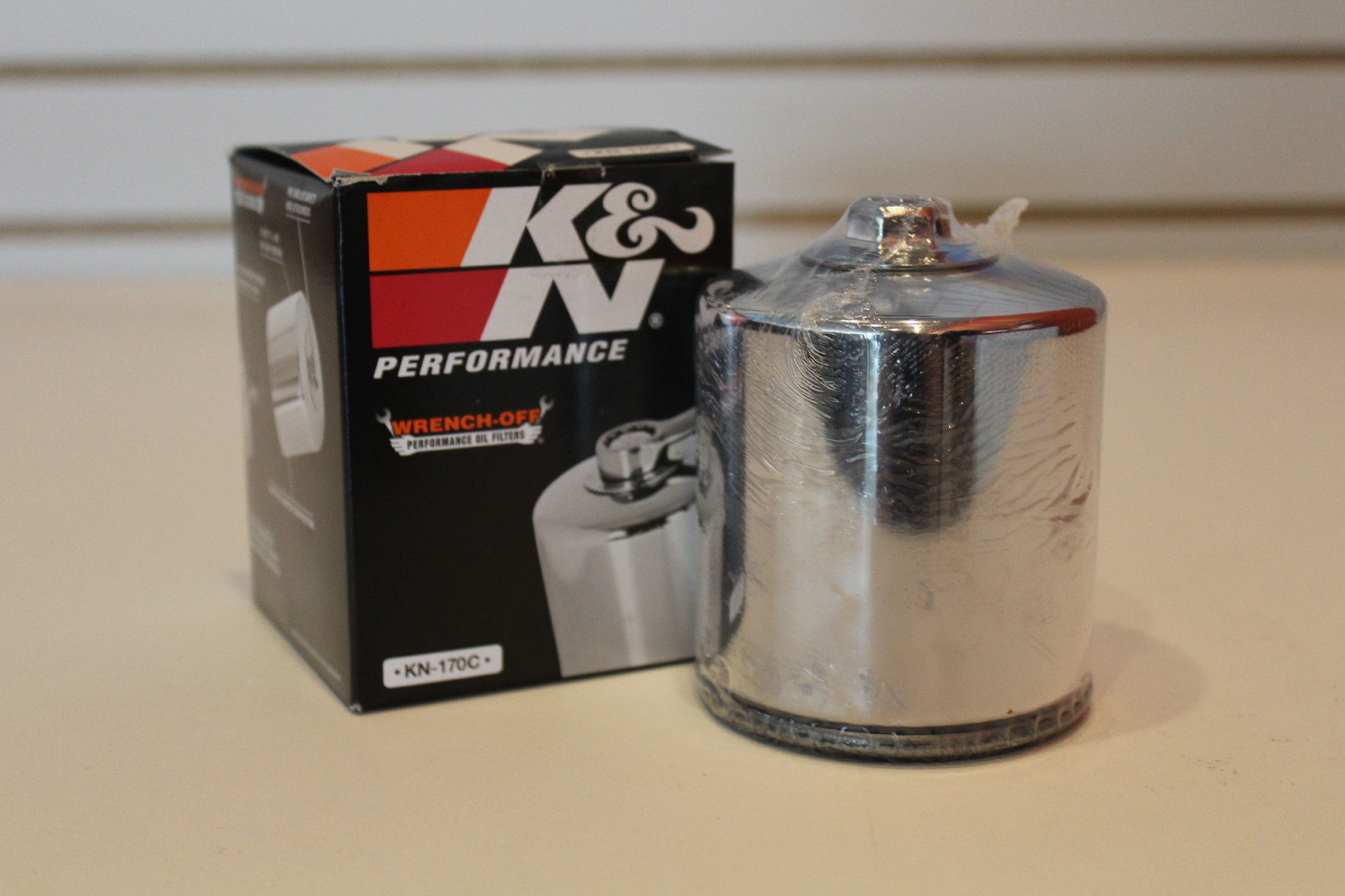 K&N KN-170C Chrome Oil Filter for Harley 80-98 FLT 84-99 Softail & Sportster